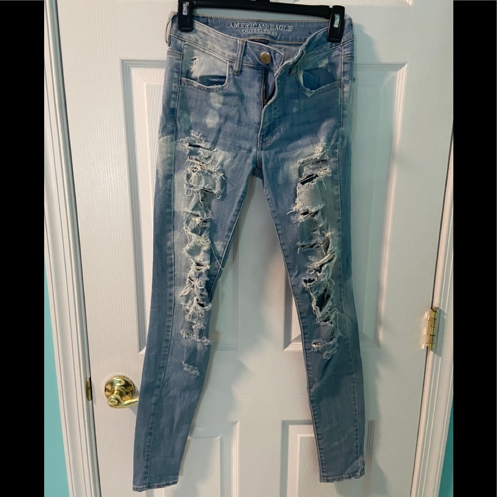 Light washed super stretchy skinny jeans